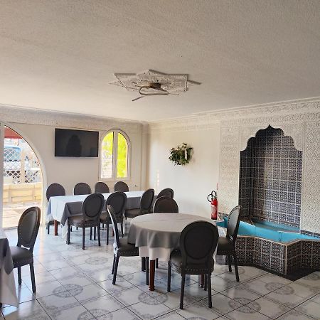 Hotel-Restaurant Le Commerce Nogaro Dış mekan fotoğraf