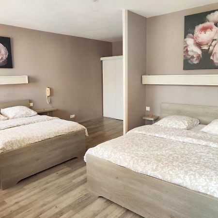 Hotel-Restaurant Le Commerce Nogaro Dış mekan fotoğraf