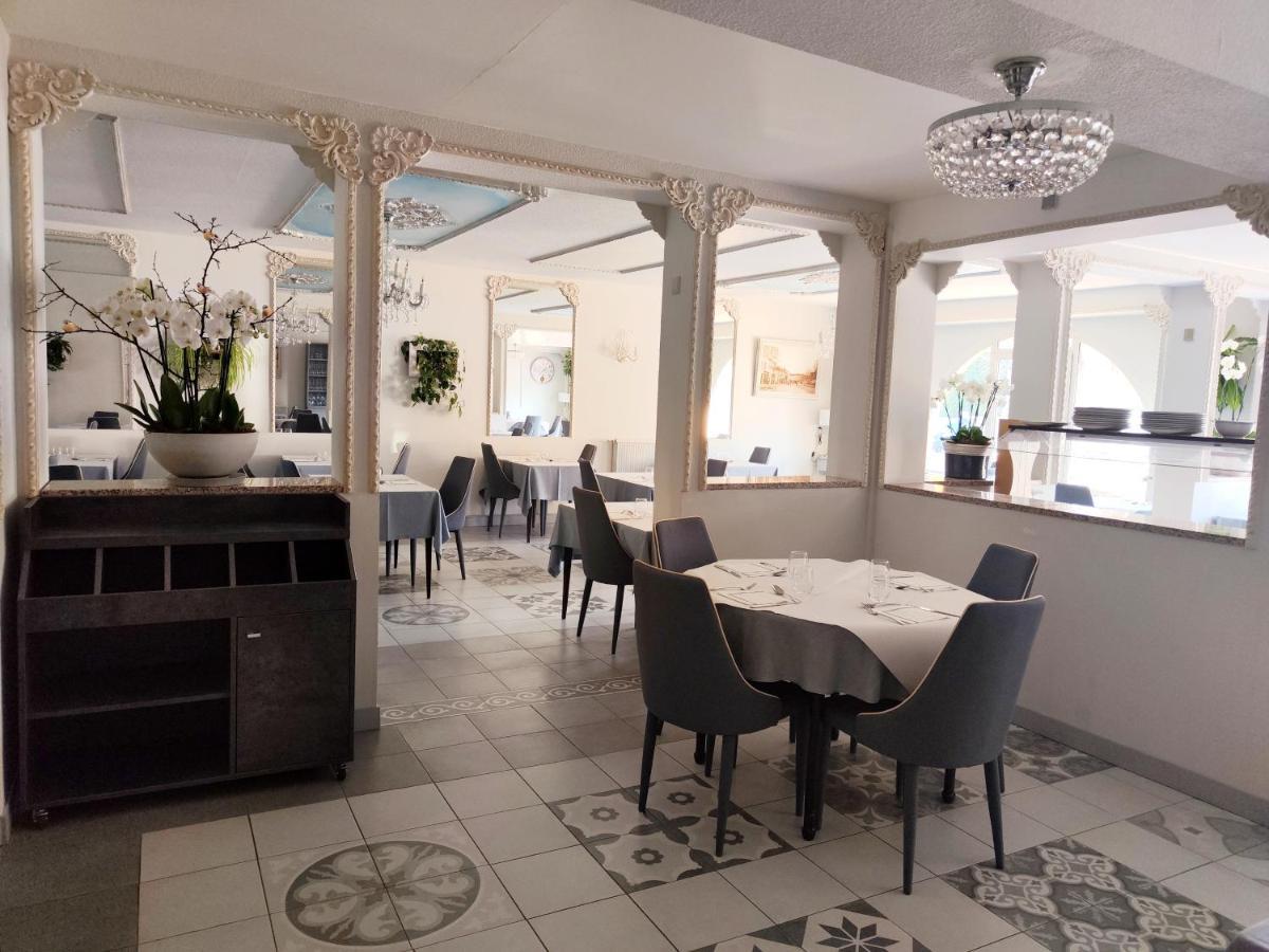 Hotel-Restaurant Le Commerce Nogaro Dış mekan fotoğraf