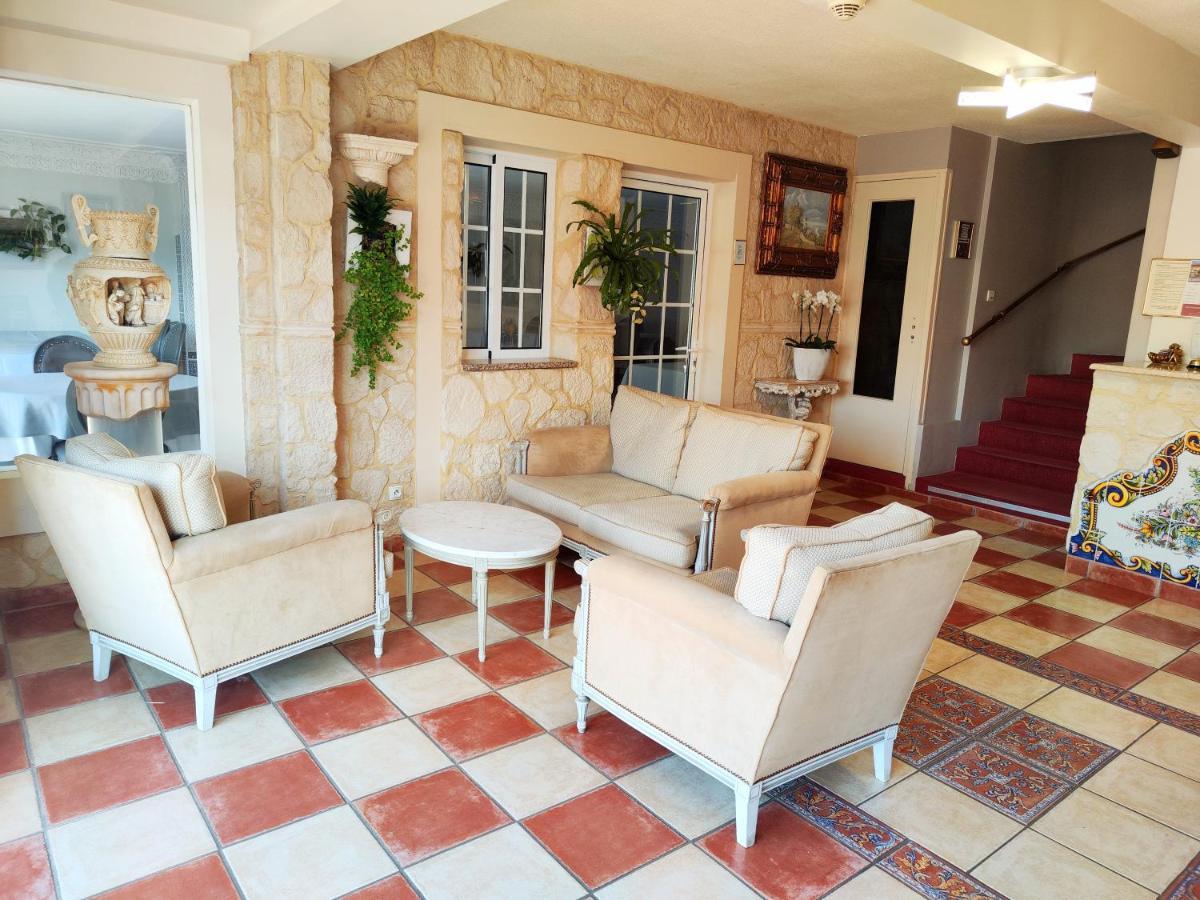 Hotel-Restaurant Le Commerce Nogaro Dış mekan fotoğraf